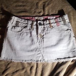 Billabong 9 low rise mini skirt